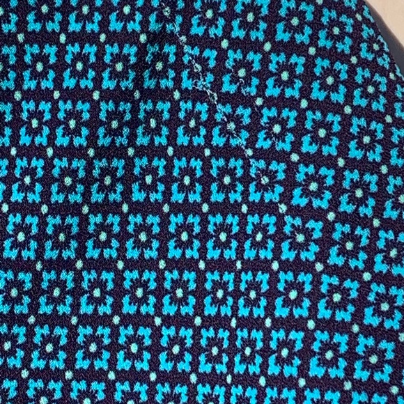 Loft Patterned Blue and Teal Cap Sleeve Sweater - Picture 3 of 5